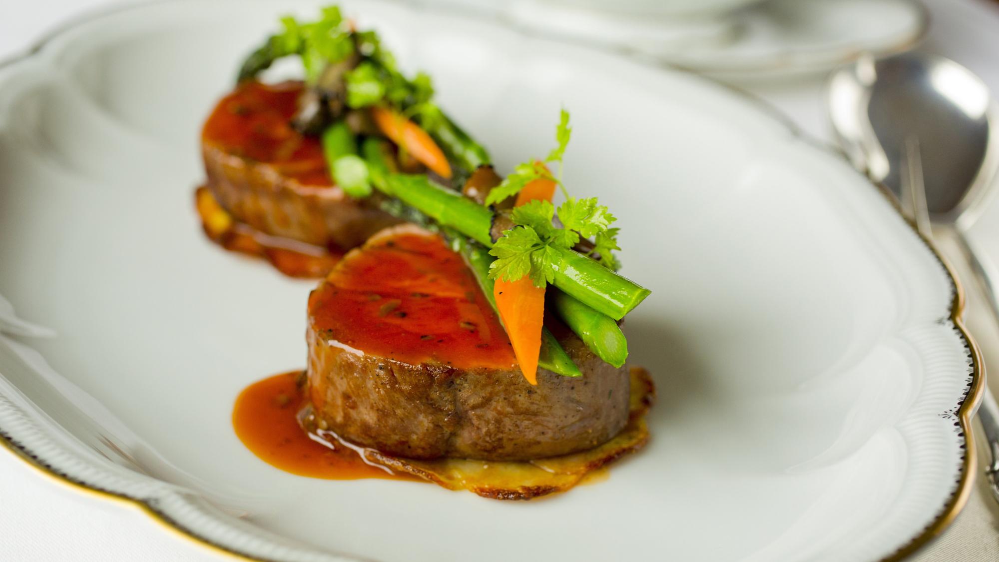 Tournedos med madeira- og trøffelsaus-image