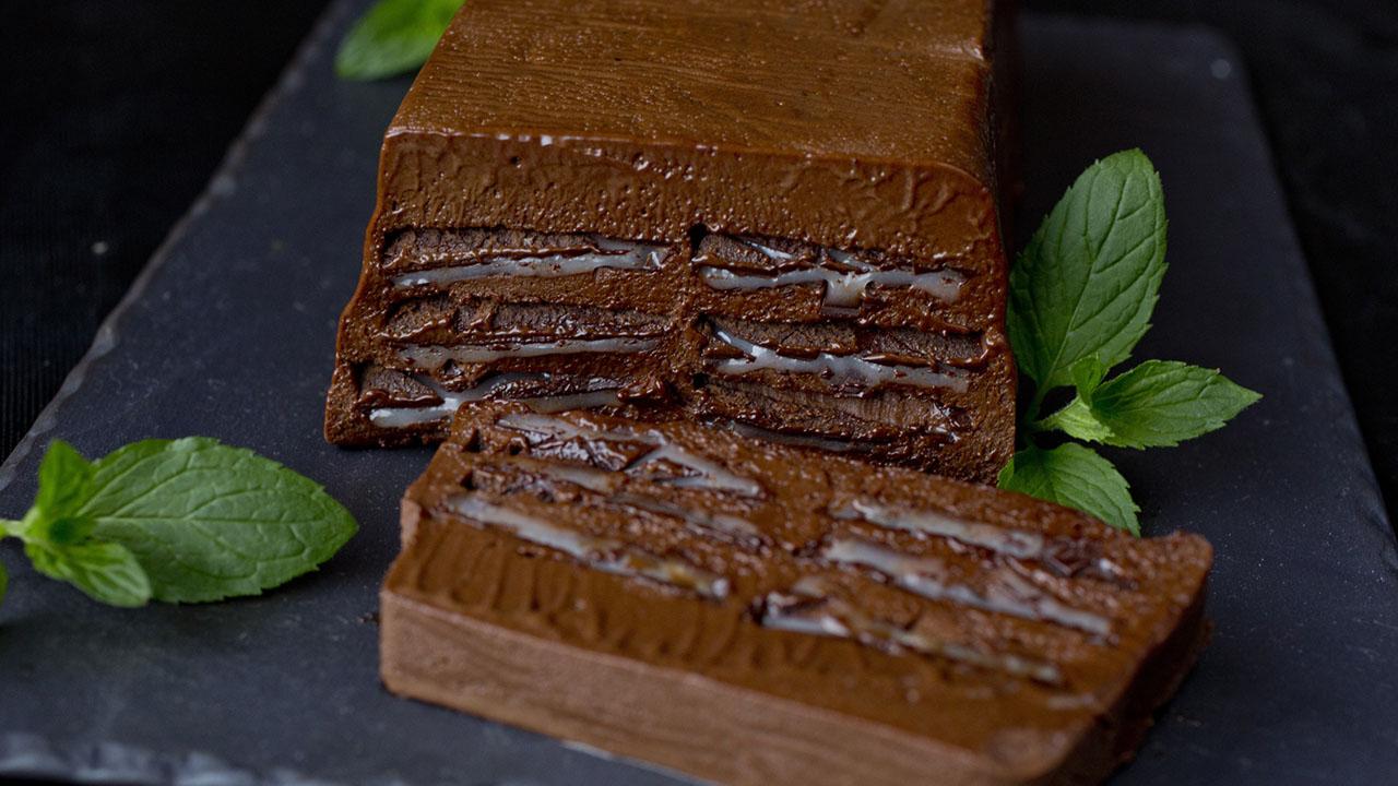 Sjokoladeparfait: Mørk sjokoladeterrine med After Eight