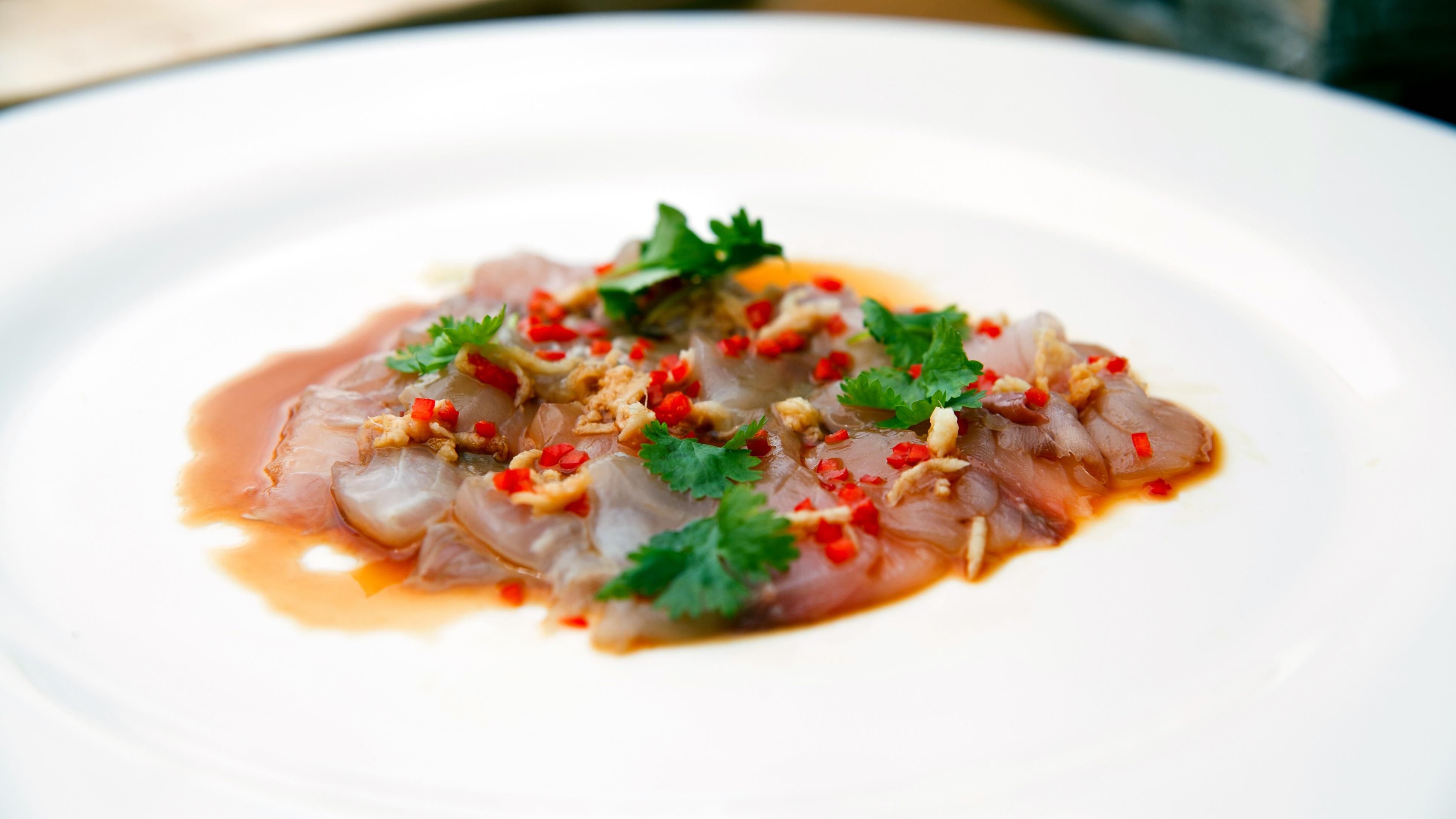 Rå marinert makrell med lime og soya