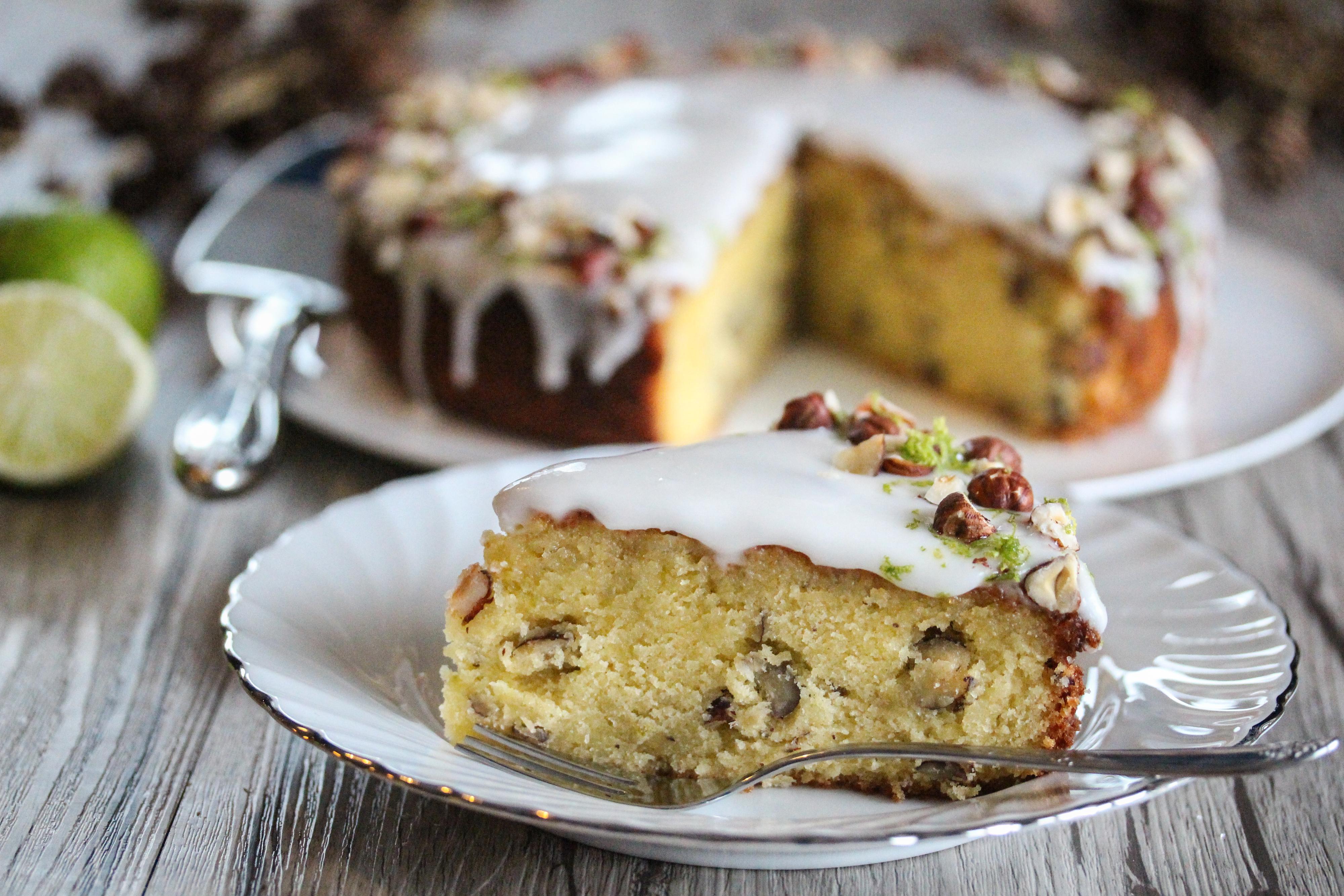Mazarinkake med hasselnøtter og lime