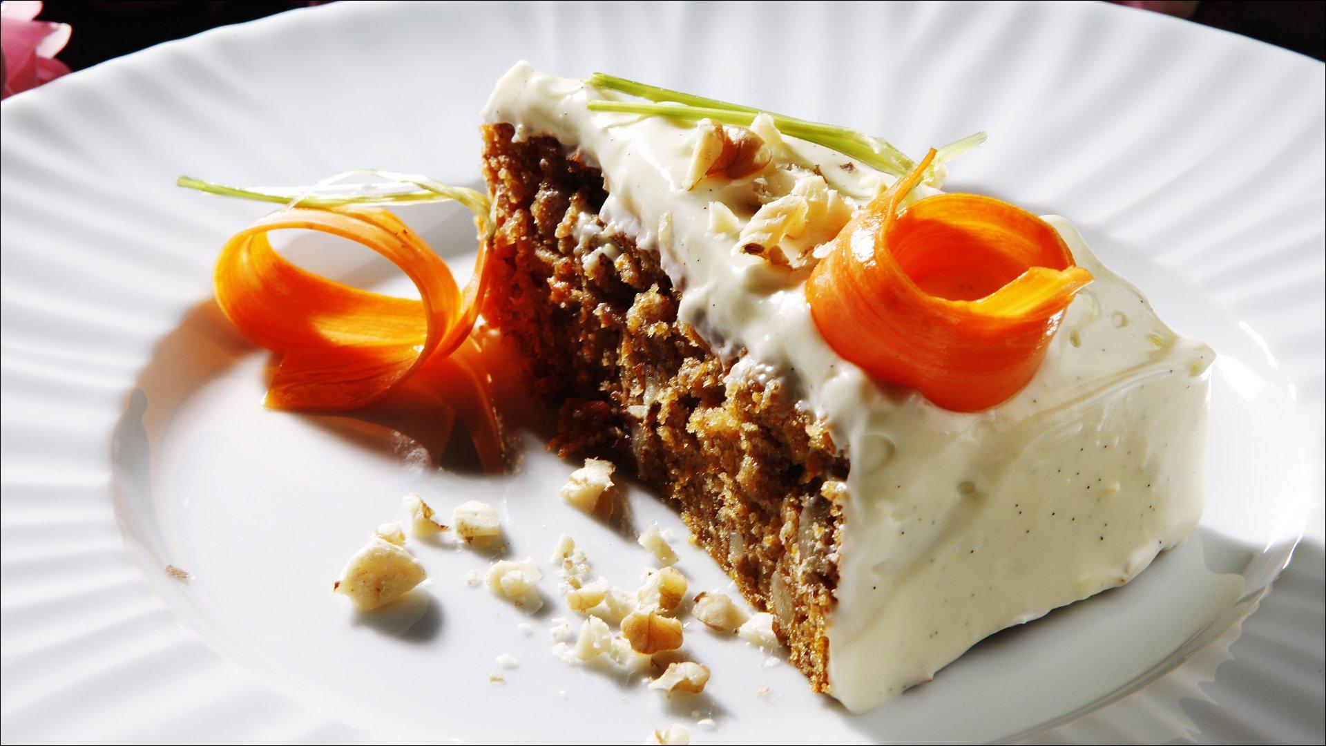 Baking Av Rund Gulrotkake