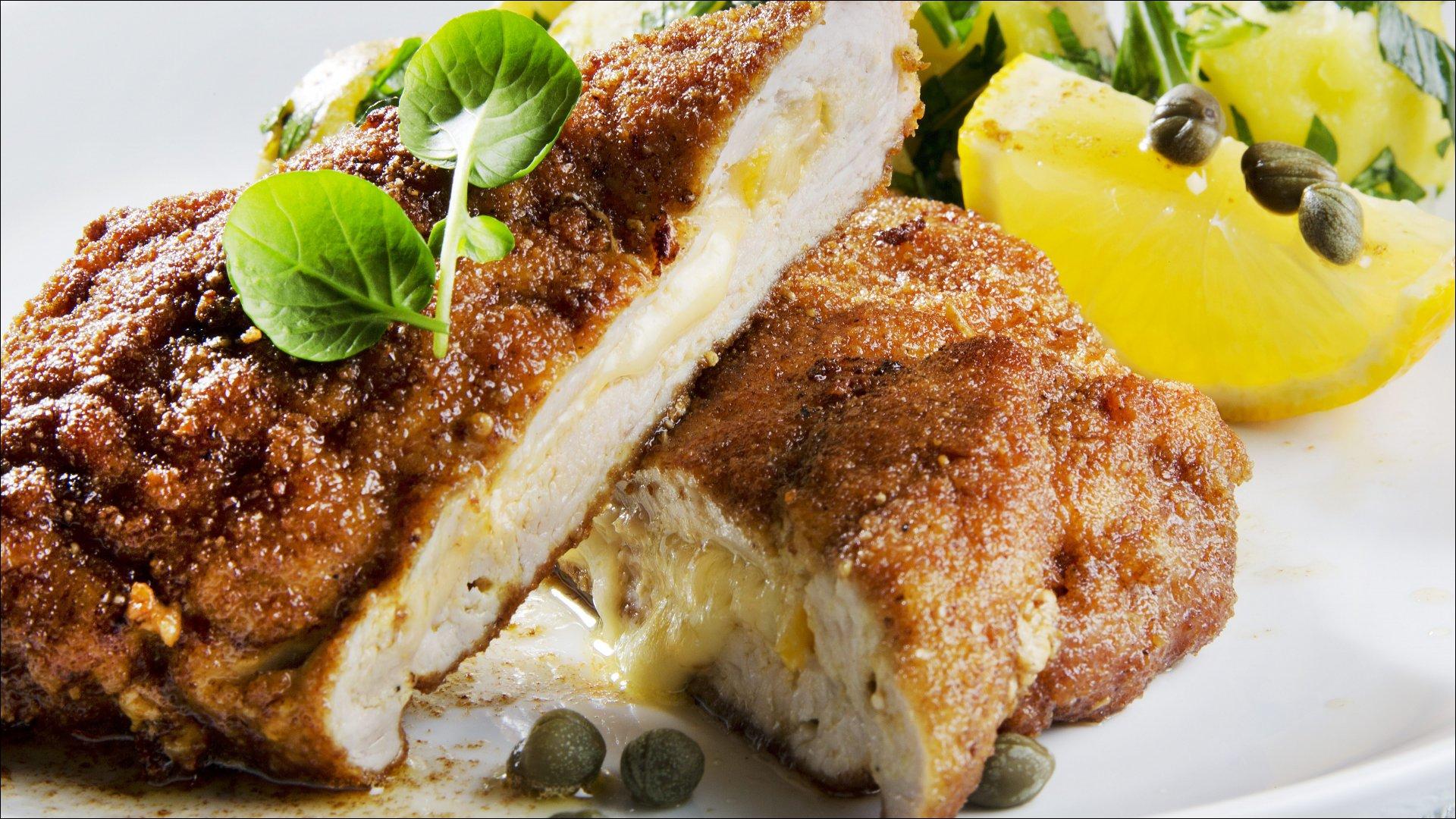 Svinesnitzel med ostefyll