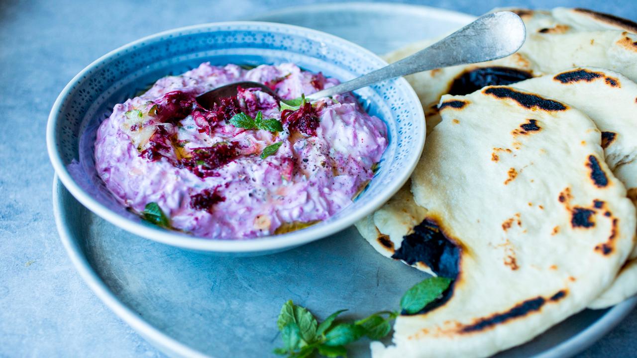 Tzatziki med rødbet