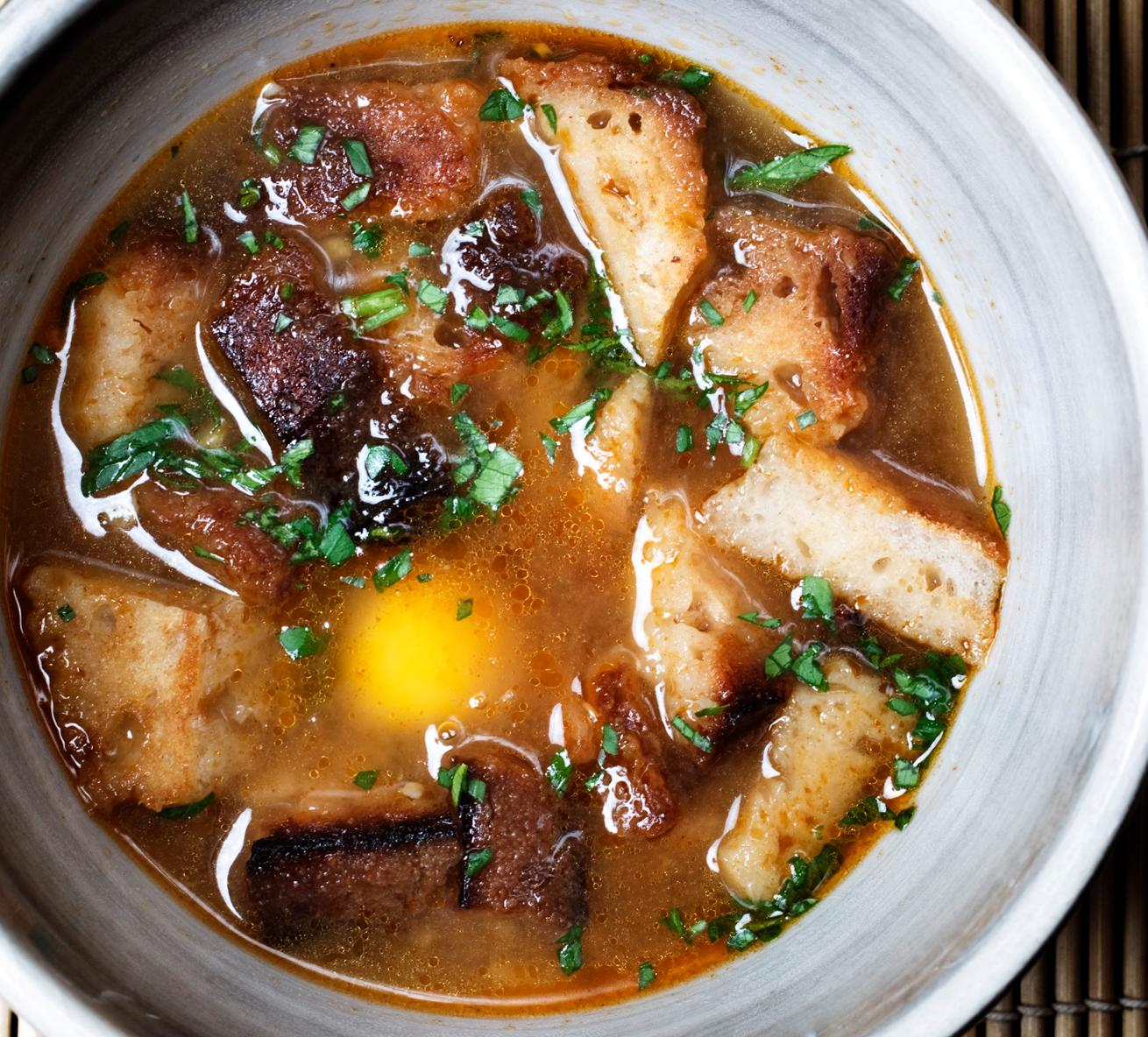 Spansk hvitløkssuppe
