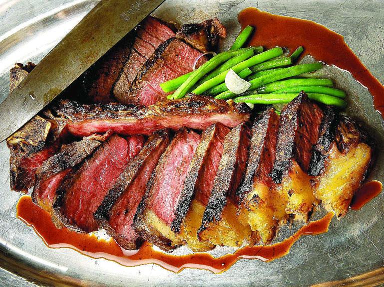 Porterhouse steak med rødvinssaus